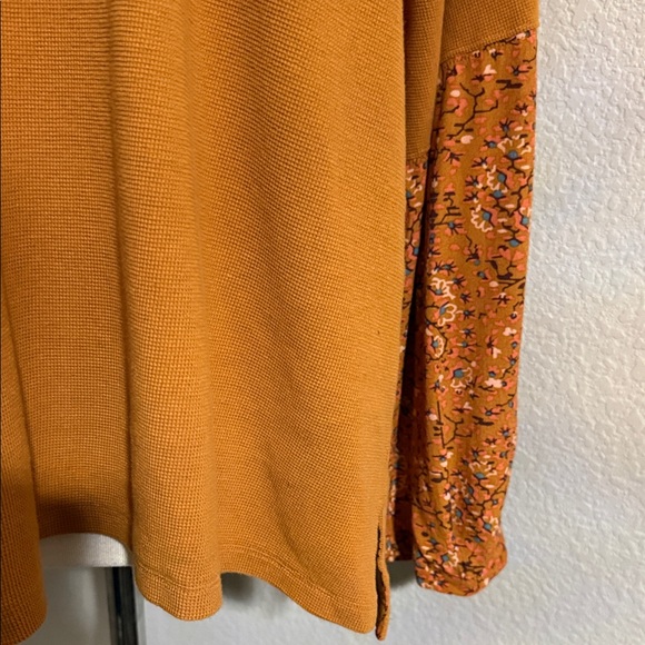 By Anthropologie Annette Top with Floral Bubble Sleeves - Picture 9 of 12